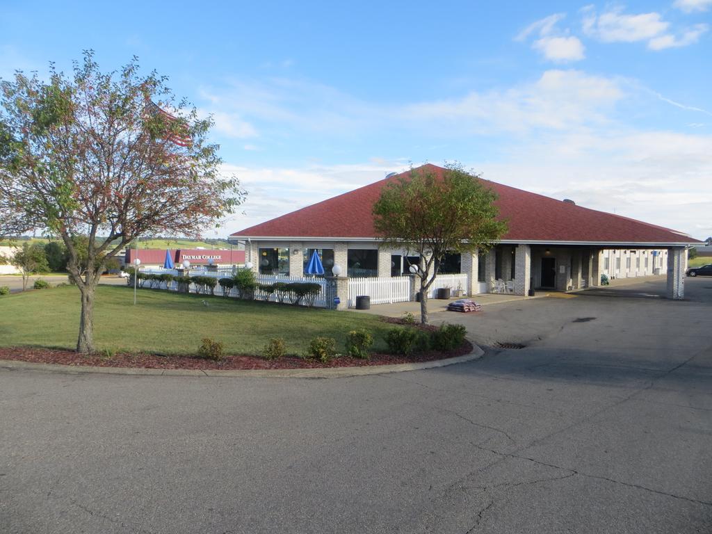 Days Inn By Wyndham Jackson - thumb 1