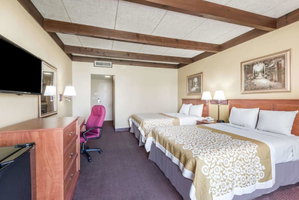 Days Inn By Wyndham Niles