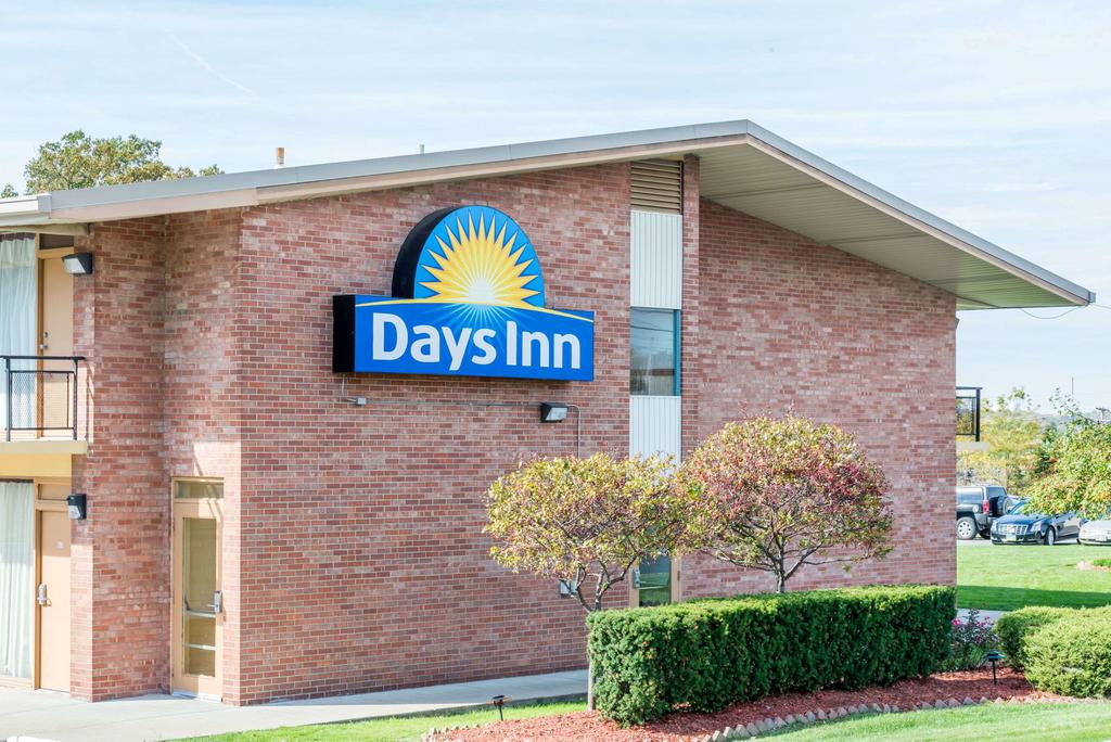 Days Inn By Wyndham Niles - thumb 2
