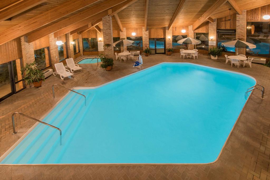 Days Inn By Wyndham Wooster - thumb 1