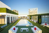 Deluxe 5 Star Condo Amazing Sunrise and Sunset Views in W Tower Accommodation Ohio