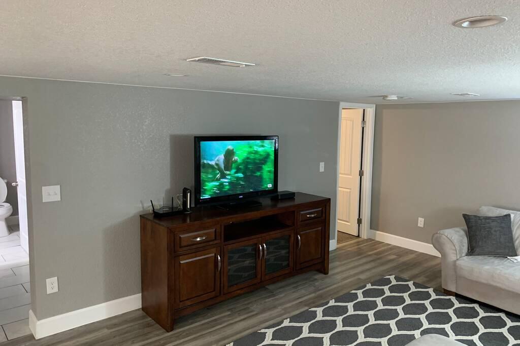 DIA HideAway -2BR, 15 Min From DIA DT, Anschutz MD - thumb 3