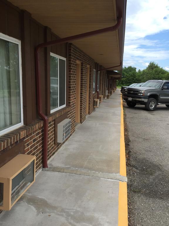 Economy Inn - thumb 3