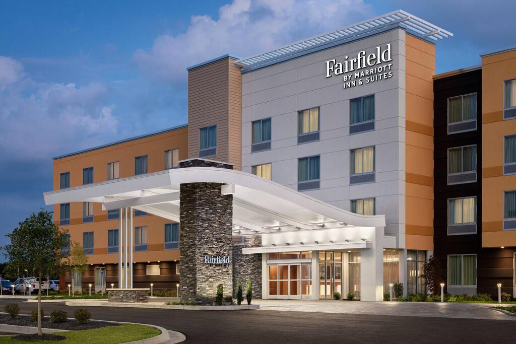 Fairfield Inn & Suites By Marriott Cleveland Tiedeman Road - thumb 0