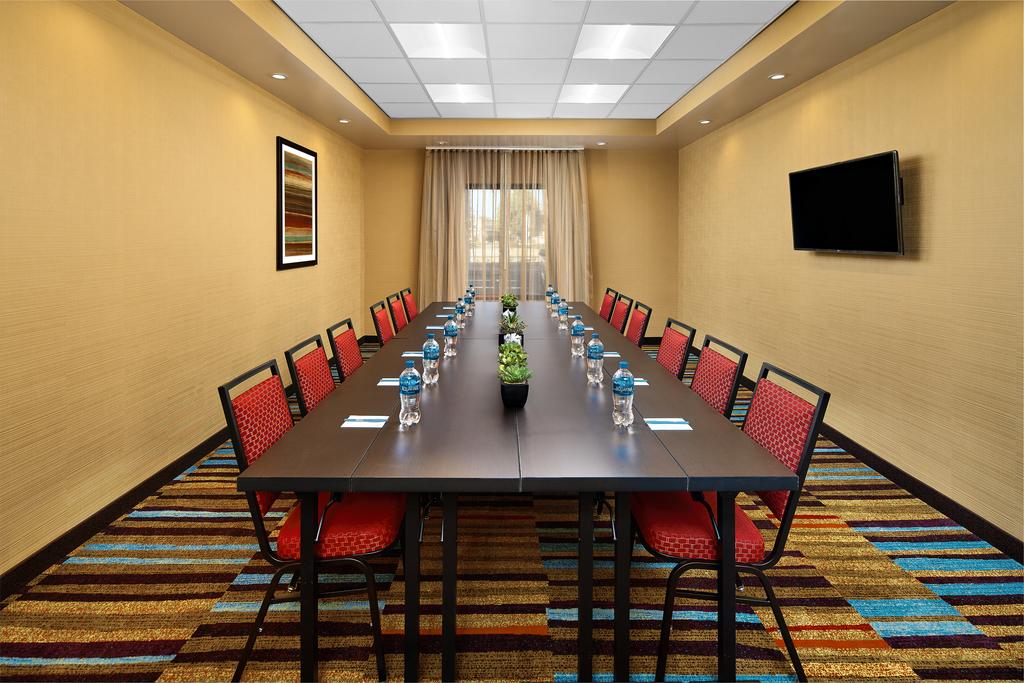 Fairfield Inn & Suites By Marriott Fresno Yosemite International Airport - thumb 1