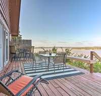 Family Cabin with Deck  Grand Lake Views - Accommodation Ohio