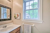 Family Home with WiFi 14mi to Dutch Wonderland Accommodation Ohio