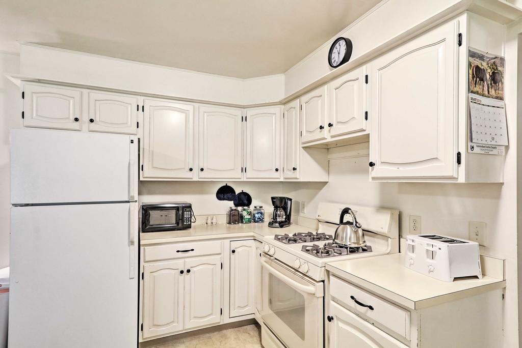 Family Home With WiFi, 14mi To Dutch Wonderland! - thumb 3