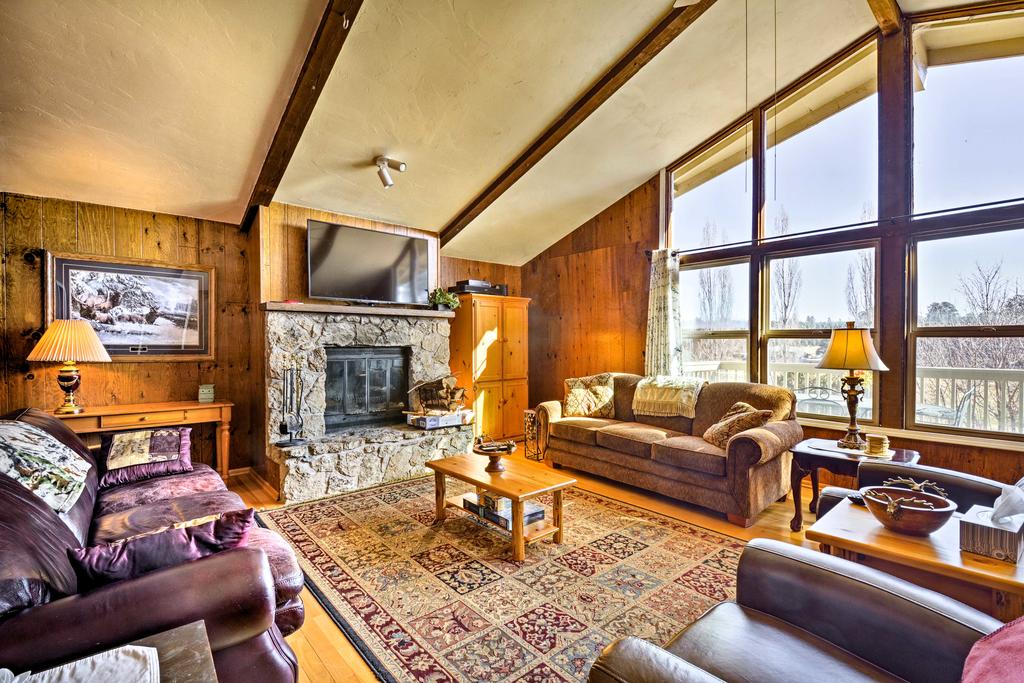 Flagstaff Townhome - Walk To Country Club - Pools! - thumb 0