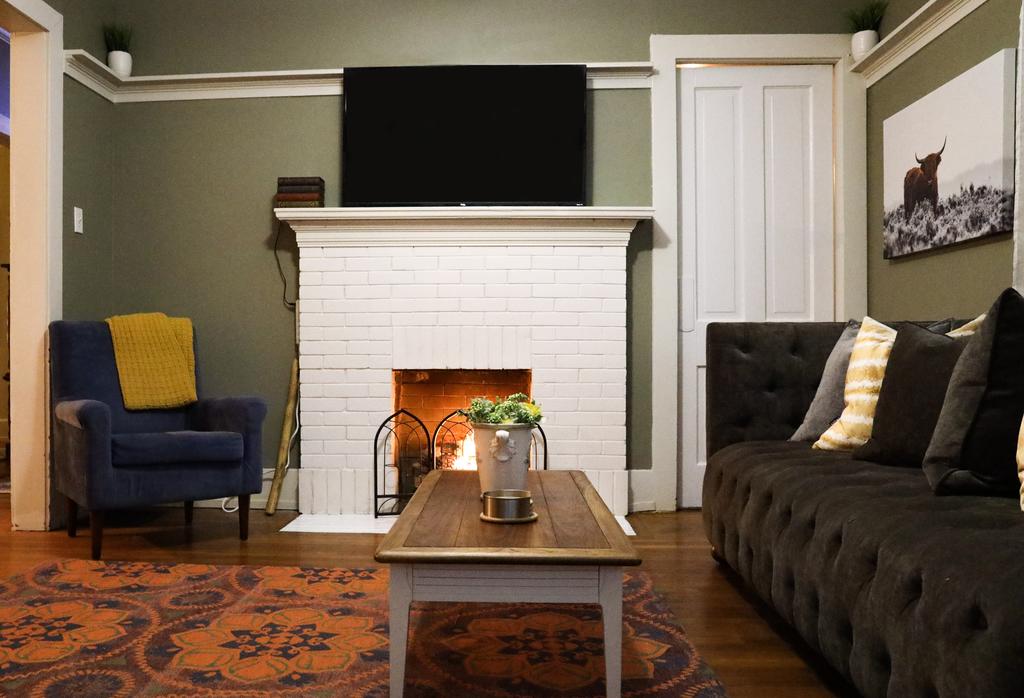 Gem In The Heart Of Magic City, Minutes Away From UAB & Five Points - thumb 0