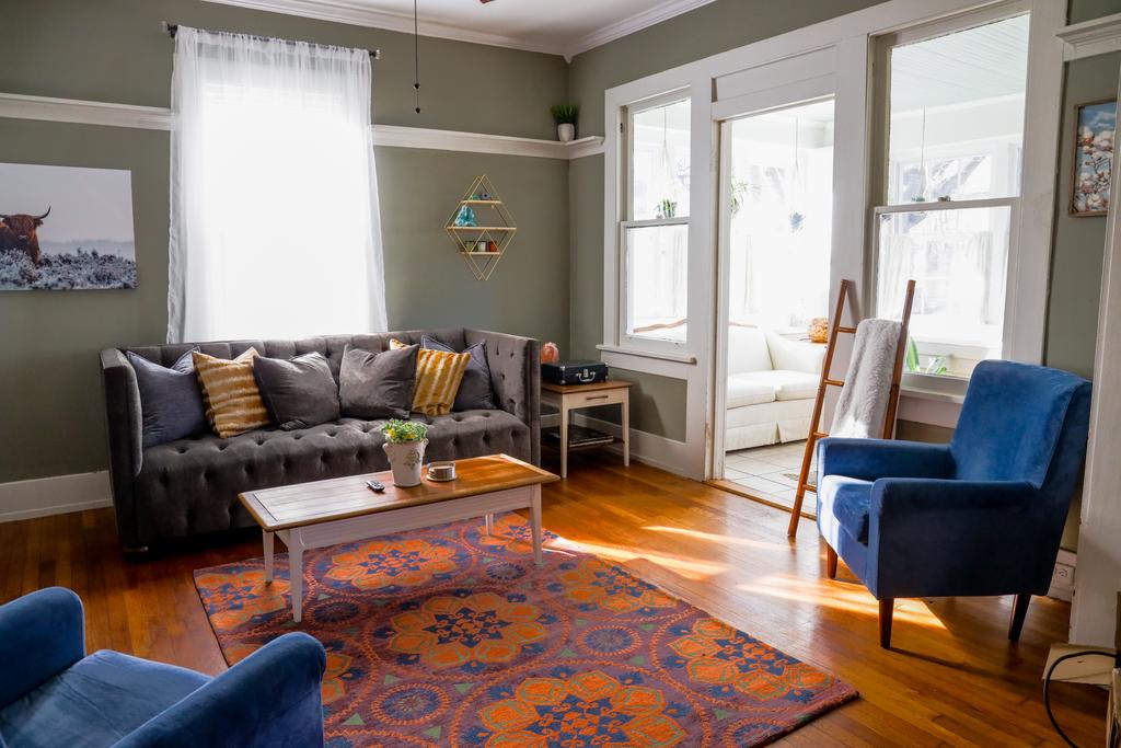 Gem In The Heart Of Magic City, Minutes Away From UAB & Five Points - thumb 2