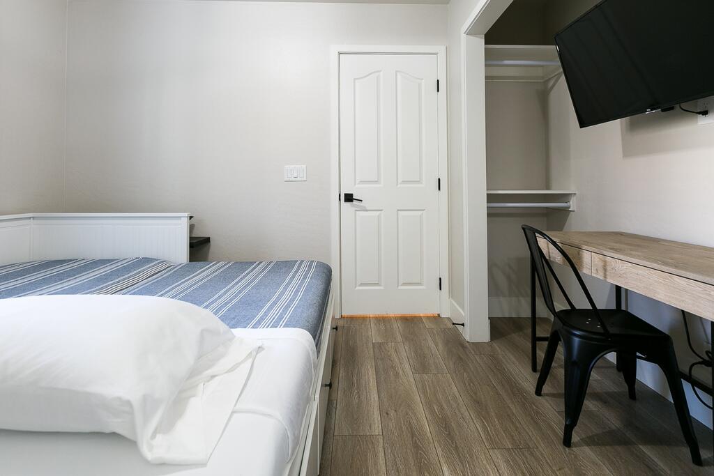 Gilbert Laurel Townhouse - thumb 2