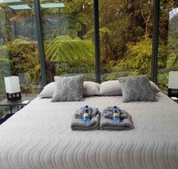 Glass House in the Heart of Big Island - Accommodation Ohio