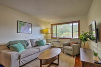 Glen Condo on Golf Course 3 Mins to Story Land Accommodation Ohio