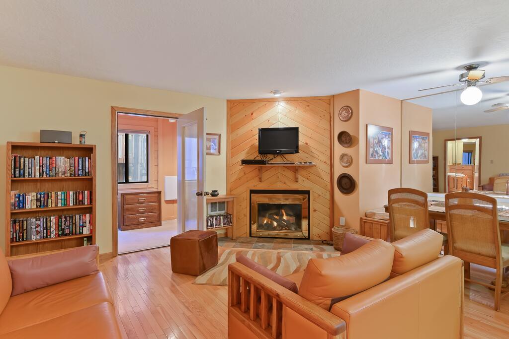 Gold Dust Condo - thumb 0