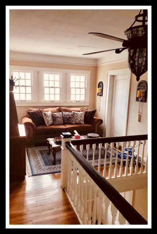 Hawthorne House Near UTEP - thumb 3