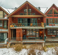 Heart of the Town Osborne Condo - Accommodation Ohio