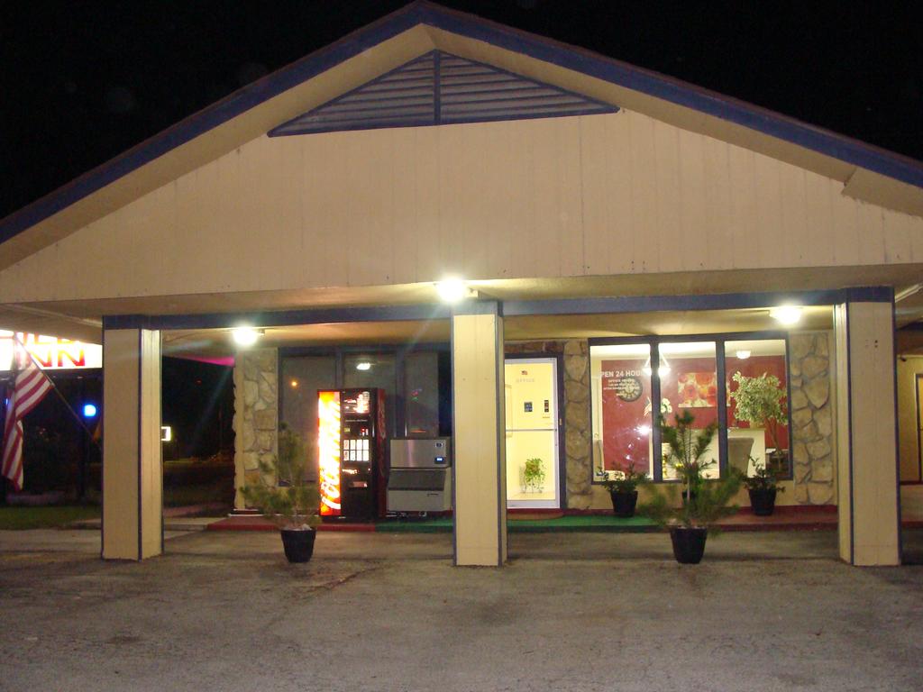 Hico Hills Inn - thumb 1