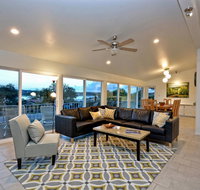 Hill Country Lake Home - Accommodation Ohio