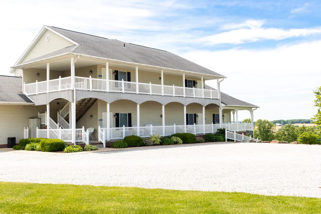 Hillside Inn - thumb 3