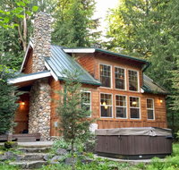 Holiday Home 11MBR Family Cabin with Hot Tub! - Accommodation Ohio