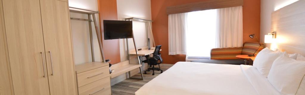 Holiday Inn Express Toledo-Oregon - thumb 1