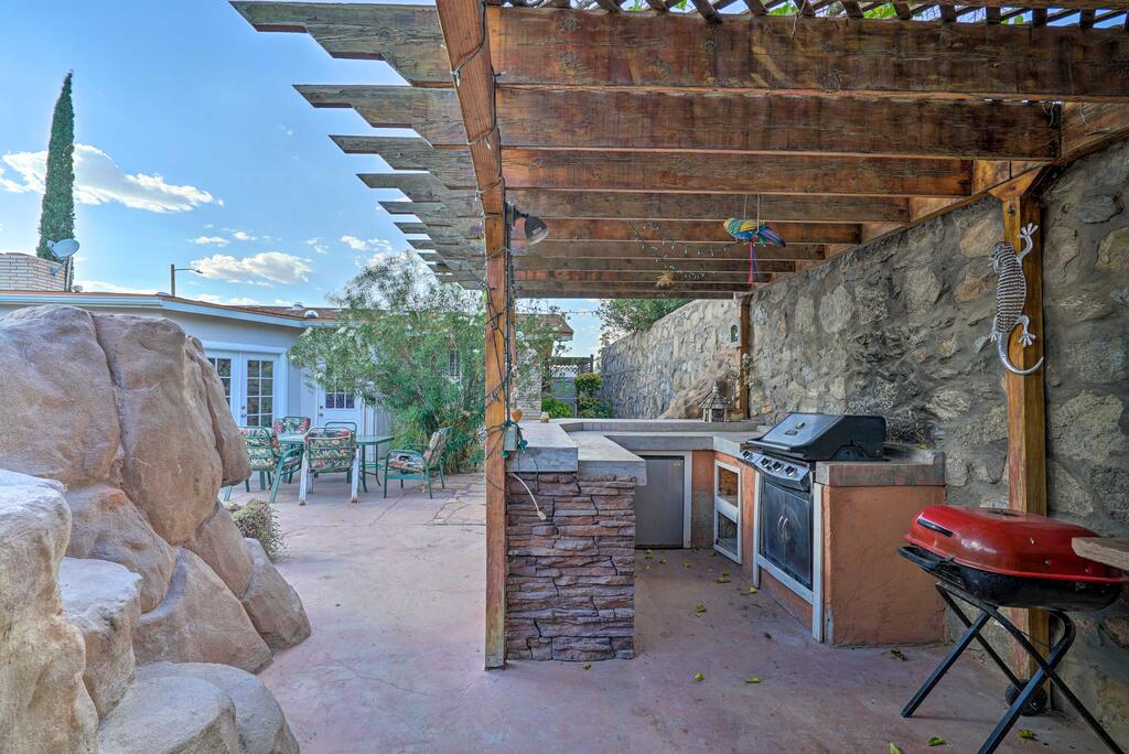 Home In El Paso With BBQ, 4 Mi To Sunland Park! - thumb 1