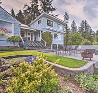 Home on Phinney Bay with Mtn Views and Furnished Patio - Accommodation Ohio