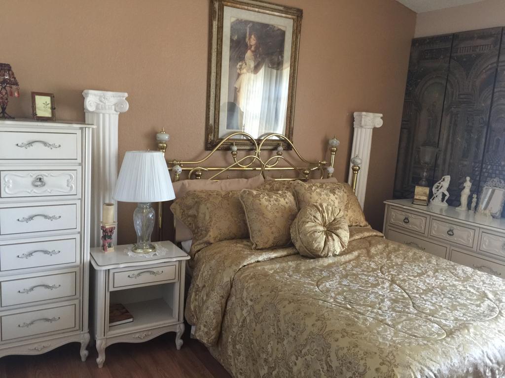 Hospitable Host And Homey Ambiance - thumb 2