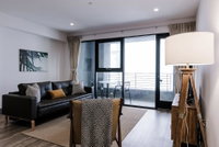 Huge 2-Bed/2-Bath Flat close to Ace Hotel Staples  LACC Accommodation Ohio