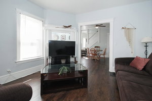 Huge Apartment! Hip Area Near Downtown