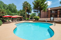 HW125 Highland Woods Modern Studio great amenities Accommodation Ohio