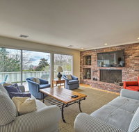 Hyannis Port Home with BBQ  Views - Walk to Beach - Accommodation Ohio