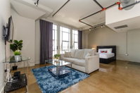 Industrial Living Loft in DTLA Accommodation Ohio