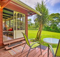 Intimate Garden Bungalow Mins to Two Step Beach - Accommodation Ohio