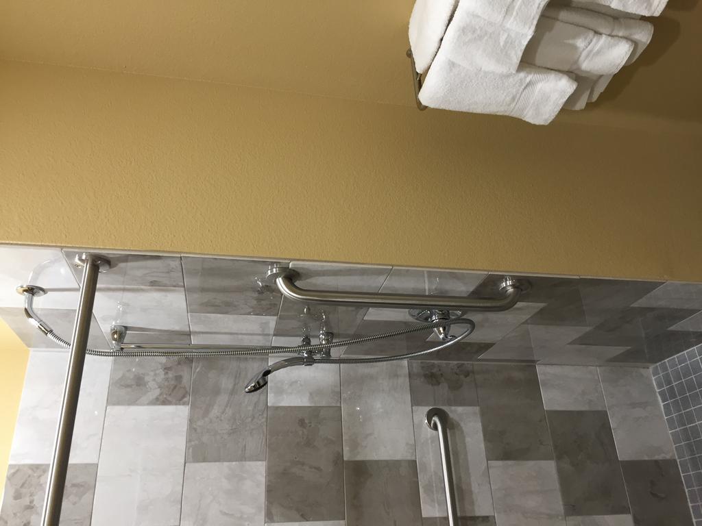 La Bonita Inn & Suites - Crane - thumb 1