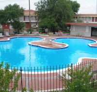 La Hacienda Hotel - Accommodation Ohio