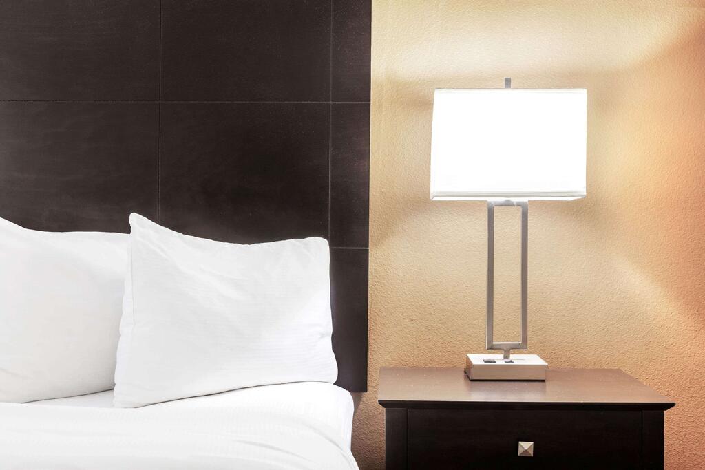 La Quinta By Wyndham Beeville - thumb 3