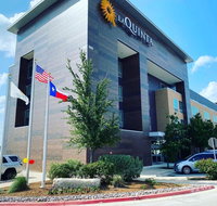 La Quinta Inn  Suites by Wyndham Lakeway - Accommodation Ohio