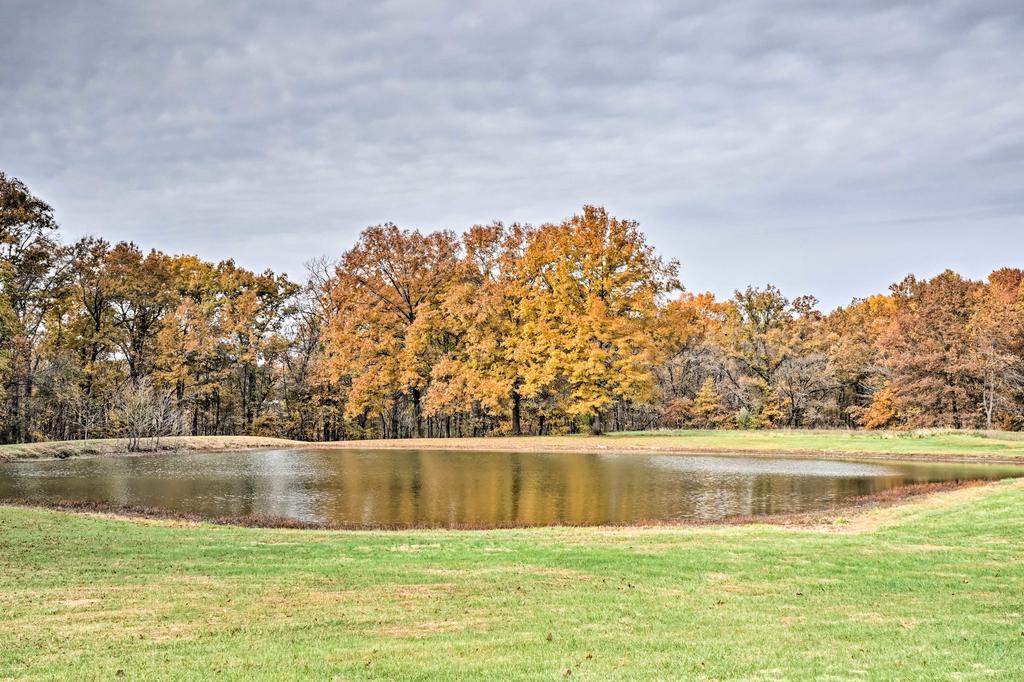 Lakefront Columbia Cabin With Dock And Peaceful Views! - thumb 1