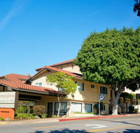 Lamplighter Inn  Suites - Accommodation Ohio