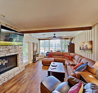 Lavish All-Suite w/ Tennis Courts Near Pool Golf condo - Accommodation Ohio