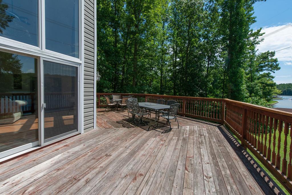 Lazy Lakeside Lagoon - 4 Bed 3 Bath Vacation Home In Bumpass - thumb 3