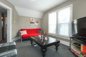 Lots Of Beds! Close To Downtown