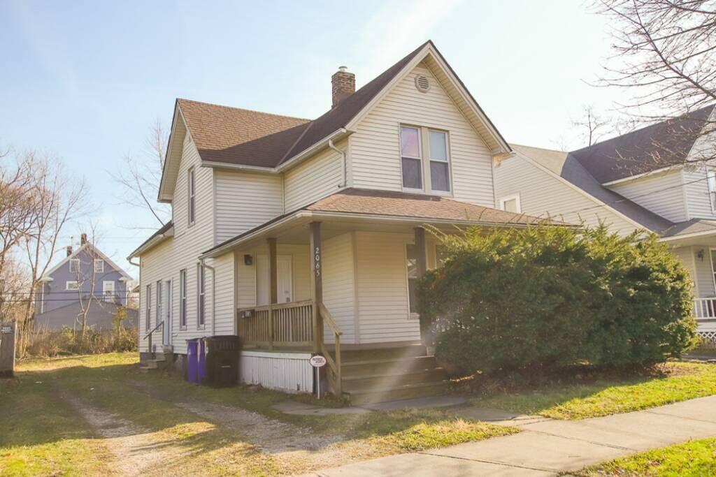 Lots Of Beds! Close To Downtown - thumb 2
