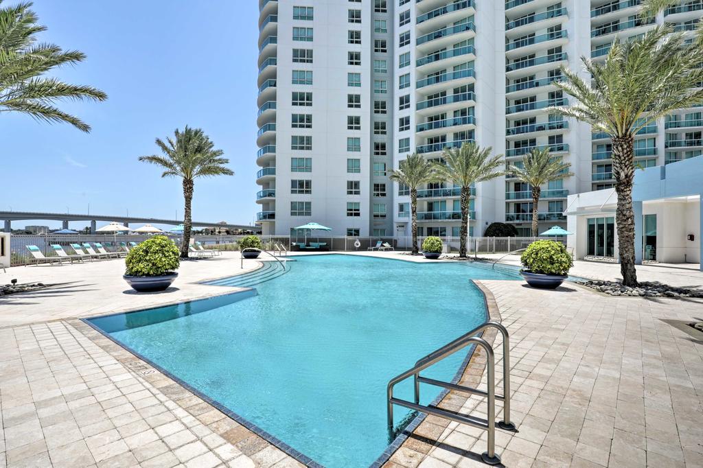 Luxurious Daytona Beach Condo With Resort Amenities! - thumb 0