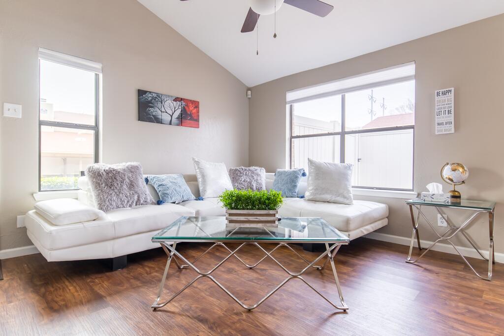 Luxury Furnished Condo In North Dallas - thumb 1