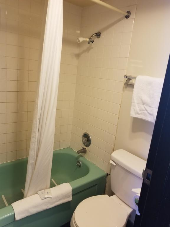 M Star North Canton - Hall Of Fame - thumb 1