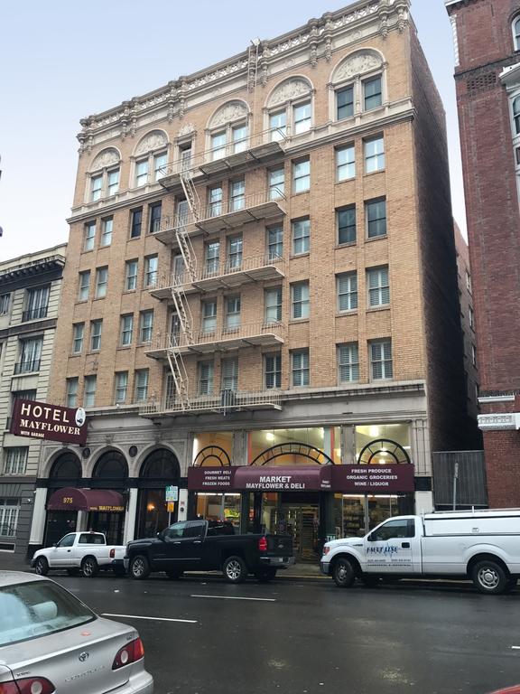 Mayflower Hotel - thumb 3
