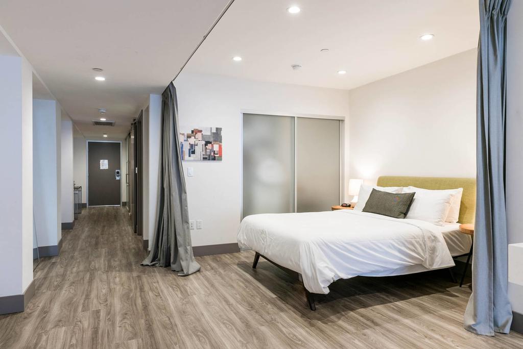 Modern & Spacious 2-Bedroom DTLA - thumb 2
